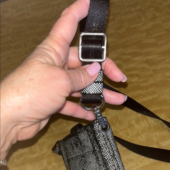 Rag & Bone Snakeskin Crossbody Bag with Black Strap/ preowned - Picture 12 of 12